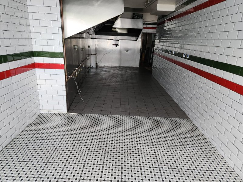 Entrance view of Victorian stone floor and ceramic wall tile alignment – RC Tiling Dublin